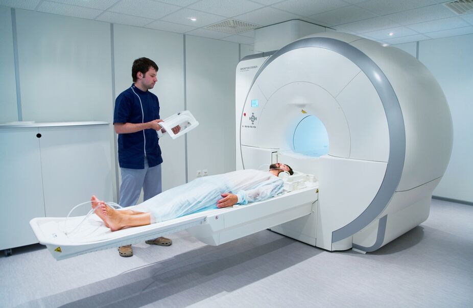 MRI muguras sāpju diagnosticēšanai jostas rajonā