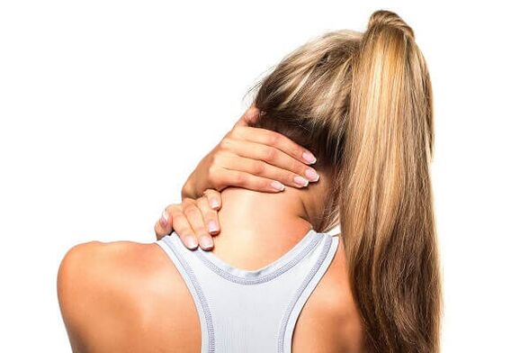 Kakla mugurkaula osteohondroze izpaužas kā sāpes kaklā un plecos