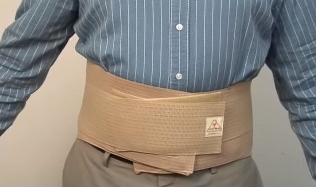 korsete muguras lejasdaļas sāpēm